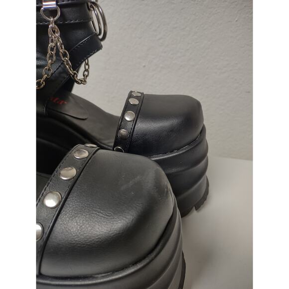 Demonia Wave 22 6” Platform Wedge Ankle Cutout Boot Goth Chain Halloween Sz 6 - Picture 3 of 16